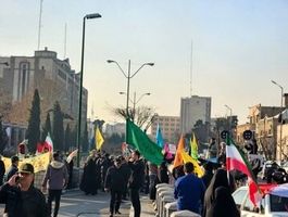 چهره‌های ثابت در تجمع‌های خودجوش!/ افشای چهره نقش اول توهین جنجالی علیه ظریف/ عکس